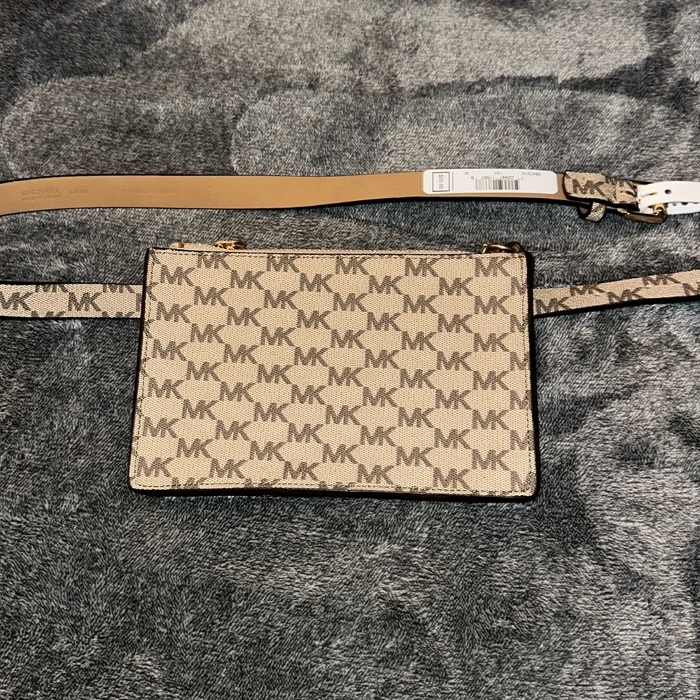 BRAND NEW - Michael Kors Belt Bag